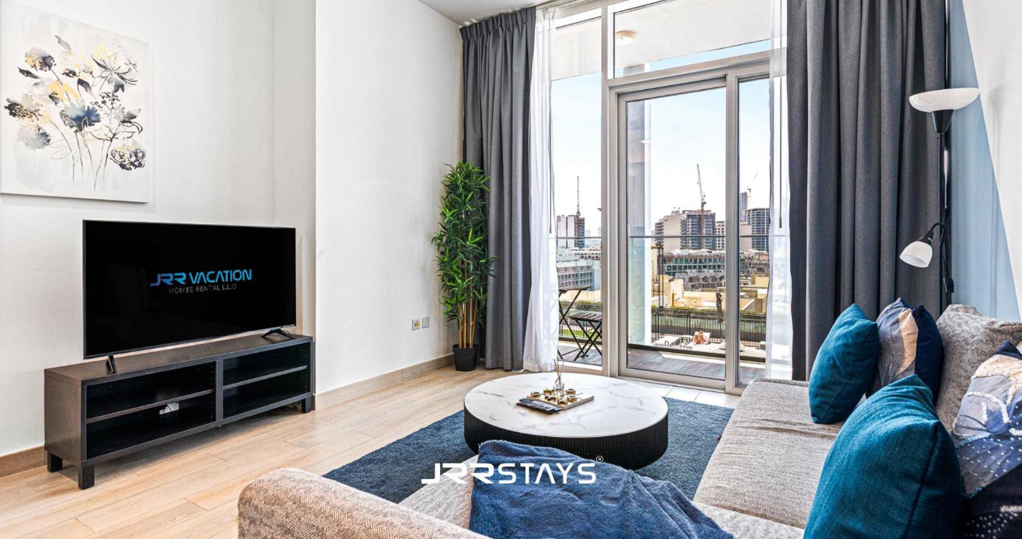 Apartment Stunning Luxury 1br - Modern With Pool View - Jvc Dubai